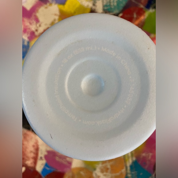 Hydro flask bottle 18oz - Picture 3 of 3